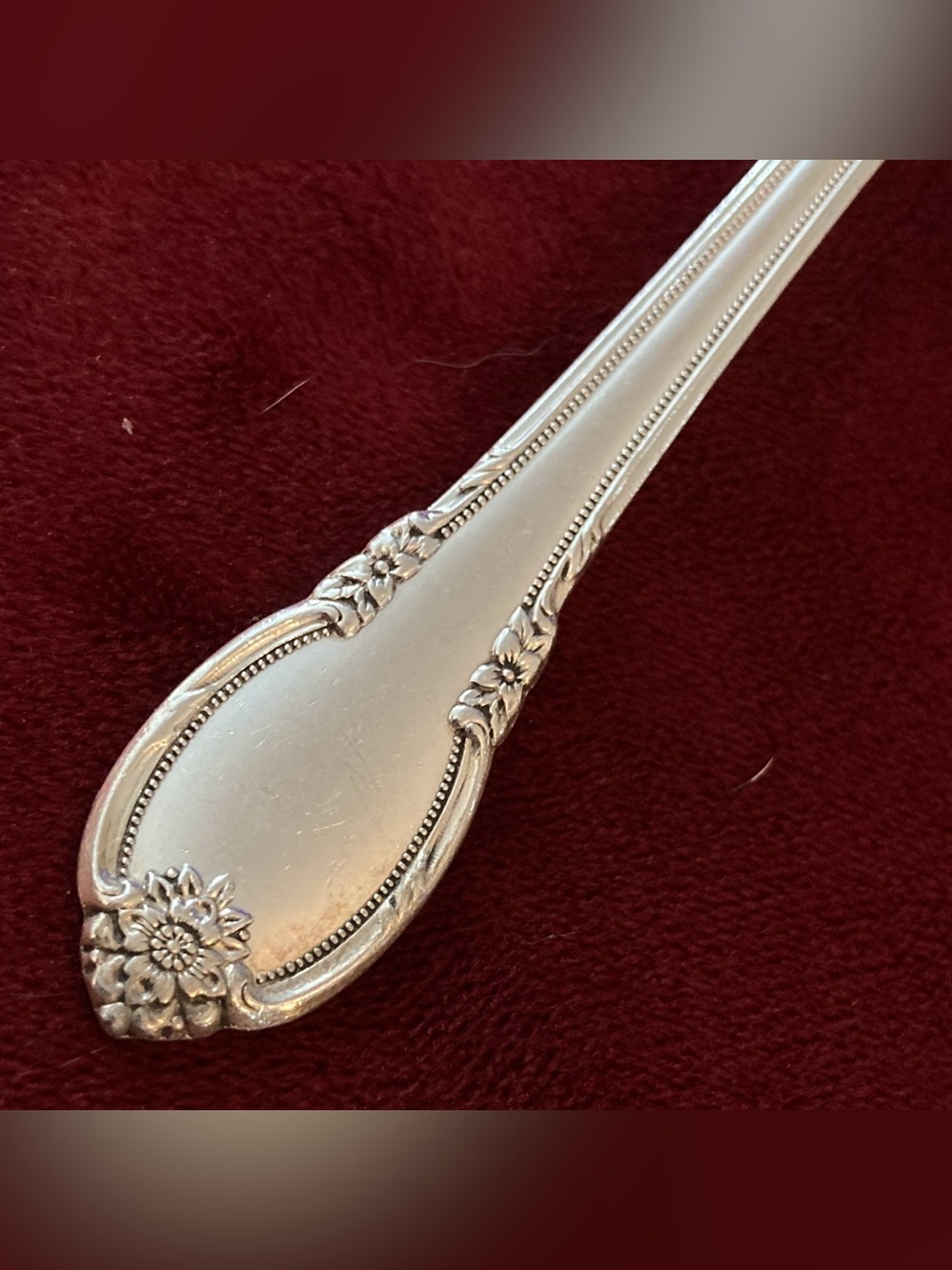 Set of 6 1847 Rogers Bros Silver Plate Dinner Spoons Remembrance Pattern - Picture 2 of 6